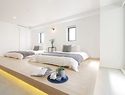 bHotel