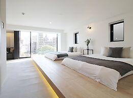 bHotel