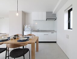 bHotel