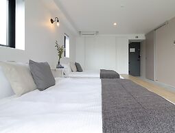 bHotel