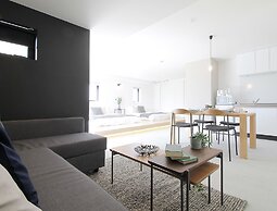 bHotel