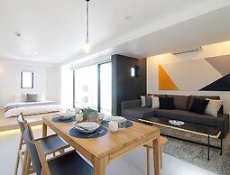 bHotel