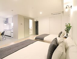 bHotel