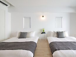 bHotel
