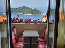 Blue Harmony Sea View Apartment