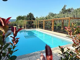 Le Village Sarzana