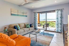 Ocean-View 2-BD Condo with Pool