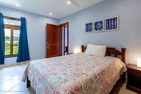 Ocean-View 2-BD Condo with Pool