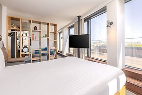 Moxy Lisbon City