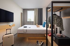 Moxy Lisbon City