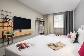 Moxy Lisbon City