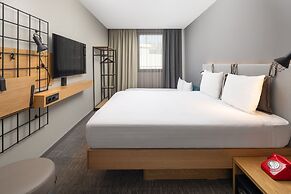 Moxy Lisbon City
