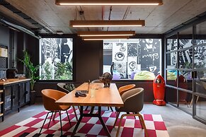 Moxy Lisbon City