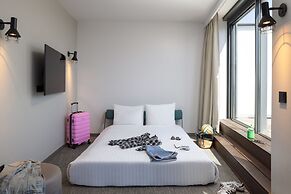 Moxy Lisbon City