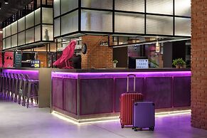 Moxy Lisbon City