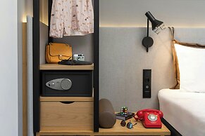 Moxy Lisbon City