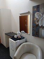 Henry's Quirindi