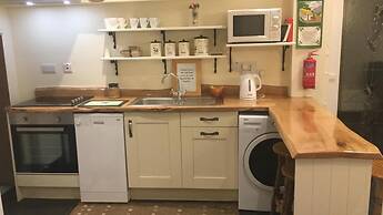 Hazelbrook Self Catering - Maximum 6 Persons