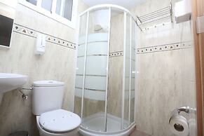 Hostal Palmones