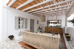 Island Mykonos Suites & Studios