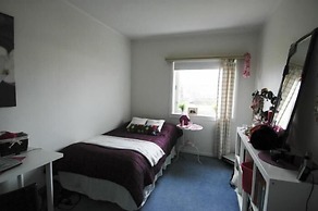 StayPlus Four-Bedroom Holiday House