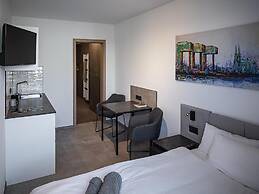 Home & Work Apartments