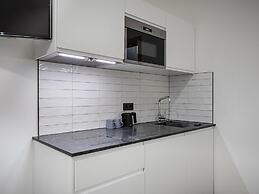 Home & Work Apartments