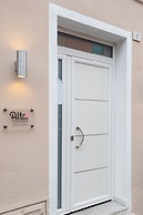 Altré Guest House