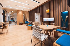 Hampton by Hilton Warsaw Reduta