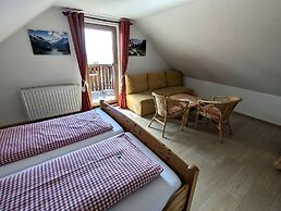Berggasthaus und Pension Schöne Aussicht