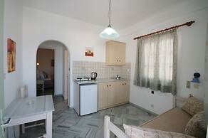 Hara Studios and Apartments