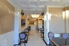 Santra Hotel