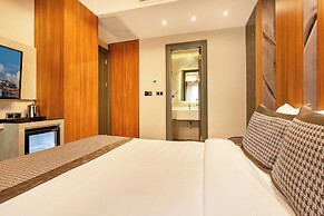 Santra Hotel