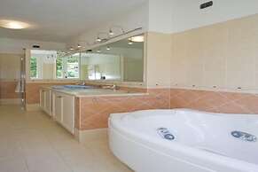 Villa Chic