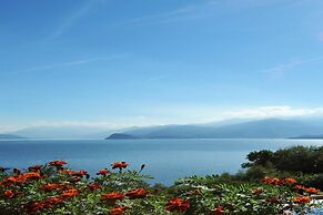 Gaeta Splendid Lake