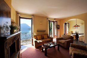 La Piazza Porlezza