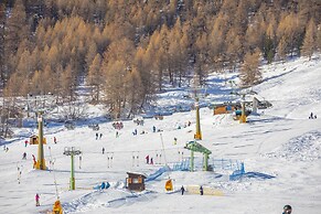 Italia 2 Ski in-Ski out 50m