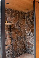 Hotel Cuatro Cuatros