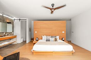 Hotel Cuatro Cuatros