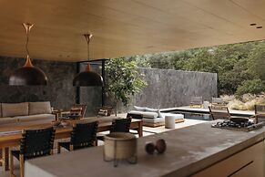 Hotel Cuatro Cuatros