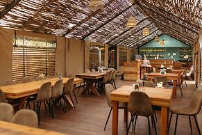 Hotel Cuatro Cuatros