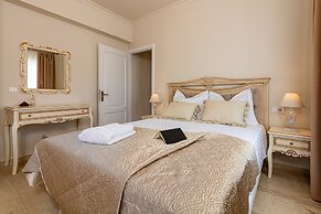 Aigli Villa