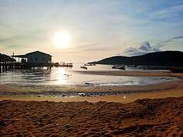 The Azure - M'Pai Bay