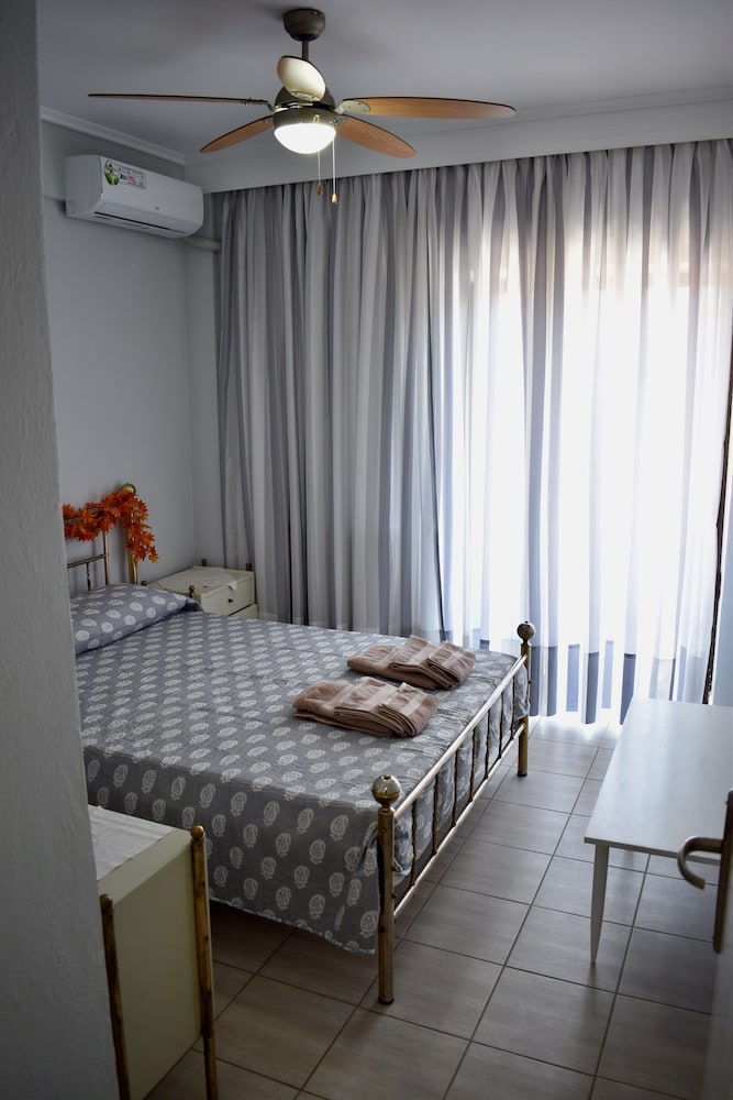 Alkyon Perea Apartments