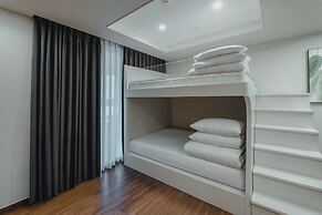 Felix by STX Hotel & Suite