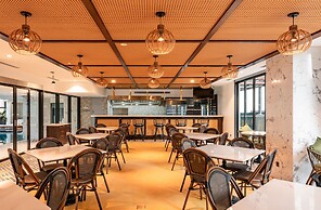 Mövenpick Living West Hanoi