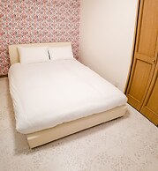 Donguri House