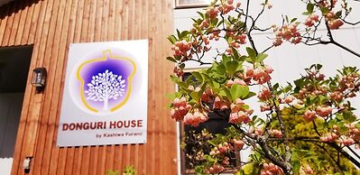 Donguri House