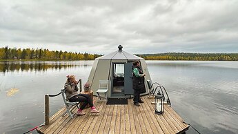 Overwater Hut Kuusamo