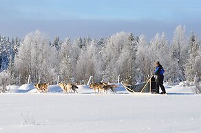 Overwater Hut Kuusamo